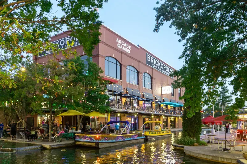 brickopolis-place-entertainment-bricktown-district-water-taxi-canal-oklahoma-city-usa-october-th-united-states-296339511